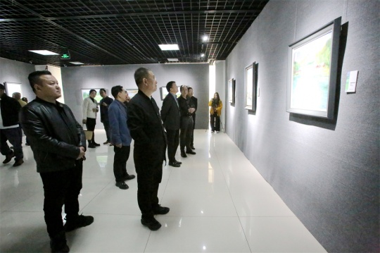 格物抒懷——張哲油畫風(fēng)景展，呈現(xiàn)自然的壯美詩(shī)篇